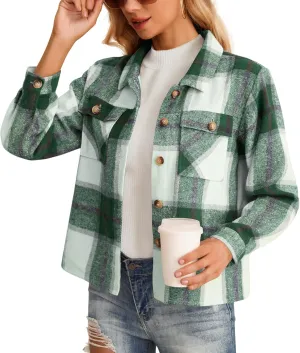 HWOKEFEIYU Women's Cropped Plaid Shacket Jacket Flannel Plaid Shirts Fashion Button Down Shirt 2024 Fall Coat With Pockets