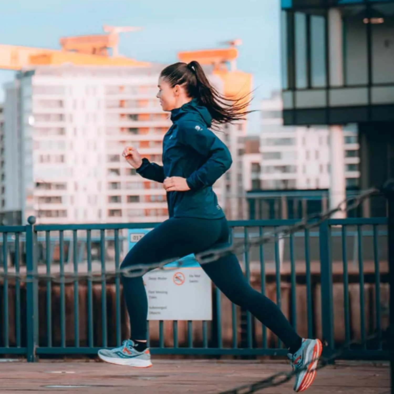Mac in a Sac Ultralite Women's Running Jacket - Highly Waterproof 8,000mm and Breathable 16,000mm - Lightweight - Windproof